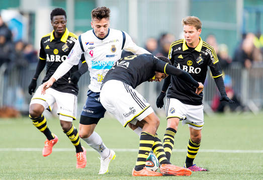 s Noah Sonko Sundberg under träningsmatchen i fotboll mellan AIK och Gefle den 14 februari 2015 i Stockholm.