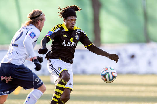 s Mohamed Bangura under träningsmatchen i fotboll mellan AIK och Gefle den 14 februari 2015 i Stockholm.