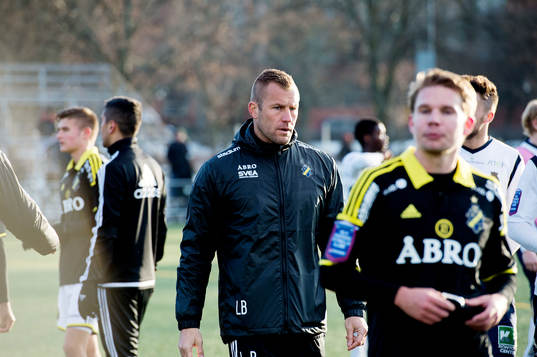 s målvaktstränare Lee Baxter under träningsmatchen i fotboll mellan AIK och Gefle den 14 februari 2015 i Stockholm.