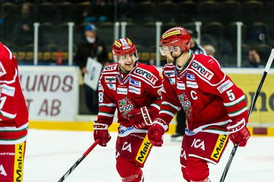 Modos Nichlas Torp Jonas Ahnelöv är glada