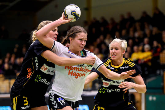 Sävehofs Sofia Tegstedt och Önnereds Olivia Mellegård