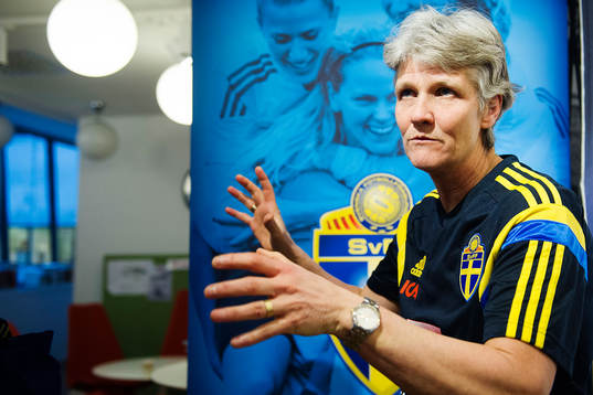 Sveriges förbundskapten Pia Sundhage presenterar truppen inför Algarve Cup