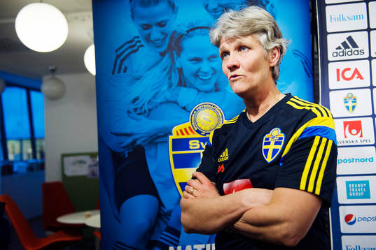 Sveriges förbundskapten Pia Sundhage presenterar truppen inför Algarve Cup