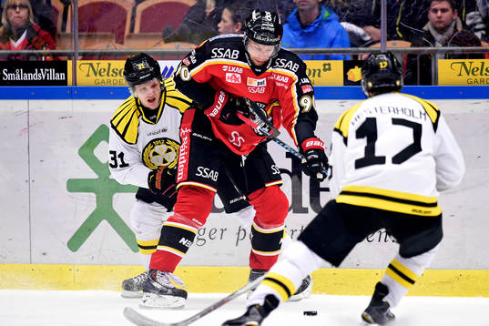 Brynäs Daniel Mannberg och Luleås Johan Harju