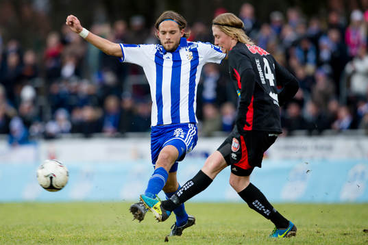 IFK Göteborgs Tom Pettersson mot Trollhättans Oscar Ehner
