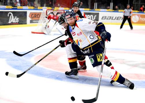 Djurgårdens Mikael Samuelsson