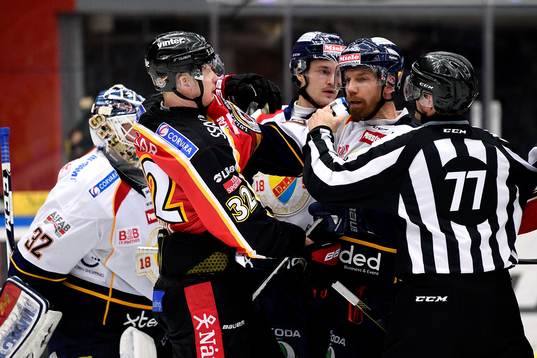 Bråk mellan Luleås Lennart Petrell och Djurgårdens