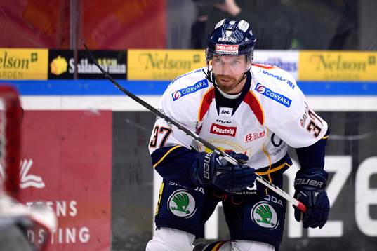 Djurgårdens Mikael Samuelsson