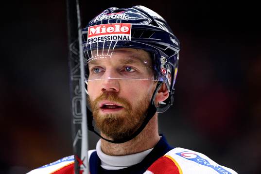 Djurgårdens Mikael Samuelsson