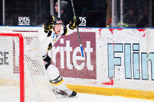 Västerås Jan Urbas jublar