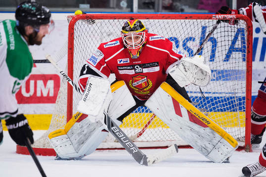 Almtunas målvakt Jonas Johansson