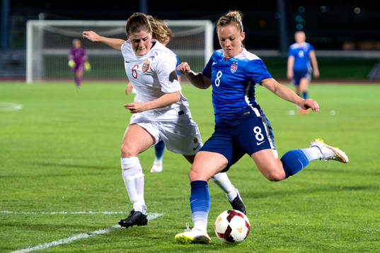 s Amy Rodriguez under en fotbollsmatch i Algarve Cup mellan Norge och USA den 4 mars 2015 i Vila Real de Santo Antonio, Portugal.