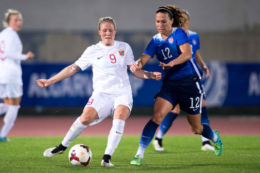 s Lauren Holiday under en fotbollsmatch i Algarve Cup mellan Norge och USA den 4 mars 2015 i Vila Real de Santo Antonio, Portugal.