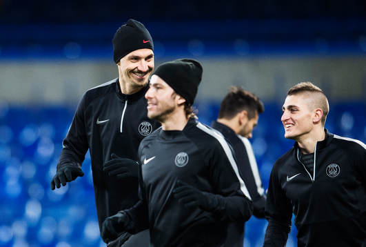 Zlatan Ibrahimovic och Marco Verratti skrattar