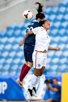 s Sydney Leroux under finalen i Algarve Cup mellan Frankrike och USA den 11 mars 2015 i Almancil.