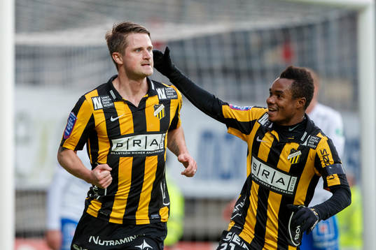 Häckens Gunnar Heidar Thorvaldsson och Nasiru Mohammed