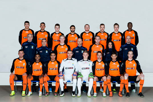 Kristianstads lagbild bakre raden fr.v. Sadmir Zekovic, Ylber Ejupi, Joel Nilsson, Mohammed Alfarhan, Henrik Fribrock, Sebastian Åkerman, Anton Bloom och Mohammed Mbye. Mittenraden fr.v. Marek Skurczynski tränare, Josef Kazantzidis lagledare, Christoffer Ekström, Christian Carlsson tränare, William Möllestam, Kamelia Tadjerbashi läkare och Anders Swahn sportchef. Främre raden fr.v. Albert Ejupi, Nahom GIrmai, Masud Faiz, målvakt Mirza Selimovic, målvakt Svante Hildeman, Daniel Nicklasson, Nikola Rajkovic och Simon Henningsson poserar för en lagbild