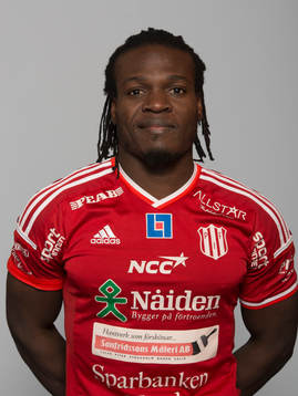 Tetteh Komey poserar för ett porträtt den 18 mars 2015 i Piteå.