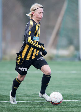  i träningsmatchen i fotboll mellan IFK Kristianstad och Kristianstads FF i Förslöv 21 mars 2015.