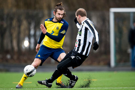 Ängelholms Vlado Zlojutro och Landskronas Mikael Dahlgren