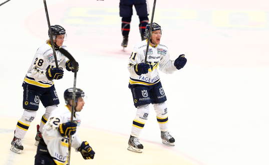 s Chris Campoli