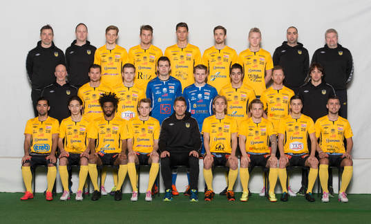 Lagbild för BK Forward i Div 1 Norra den 22 mars 2015 i Örebro, Bakre raden från vänster. Peter Brolin sjukgymnast, Jonas Persson, målvaktstränare, Daniel Björkman, Erik Björndahl, Pontus Jakobsson, Markus Gustafson, Linus Lamu, Ammar Zeidan materialförvaltare, Kenneth Lindström assisterande tränare Mellersta raden. Pelle Wennberg lagledare, Jakob Nilsson, Axel Wetteus, Vladislav Mitev,  Marcus Elmersson, Martin Alp, Kristoffer Näfver, Paul Munster assisterande  tränare. Främre raden. Lukman Murad,Elias Durmaz, Alexandre Ekobo, August Holmberg, Magnus Kihlberg tränare, Olle Karlsson, Emil Berger, Alexander Durmaz, Amar Bukva
