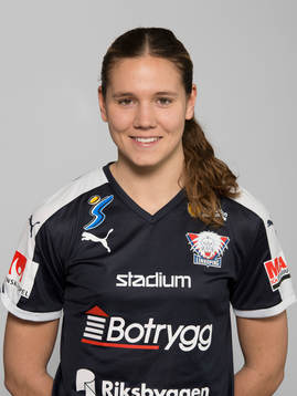 Emma Lennartsson poserar för ett porträtt den 23 mars 2015 i Linköping.