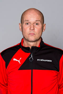 Höllvikens tränare Anders Grimberg poserar för ett porträtt