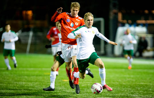 Hammarby U19 (vitt) mot Kalmar U19 (rött)