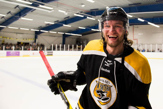 Panterns Robin Dahse jublar