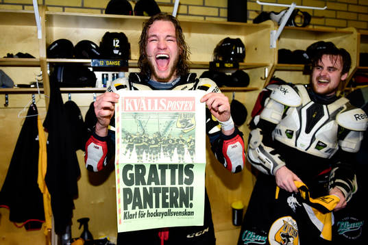 Panterns Robin Dahse jublar