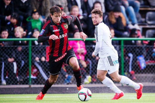 Brommapojkarnas Stefano Vecchia Holmquist och Östersunds Kujtim Bala