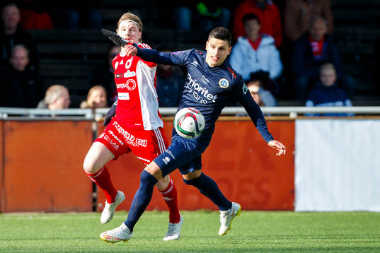 Degerfors Erik Nilsson och Utsiktens Luka Mijaljevic