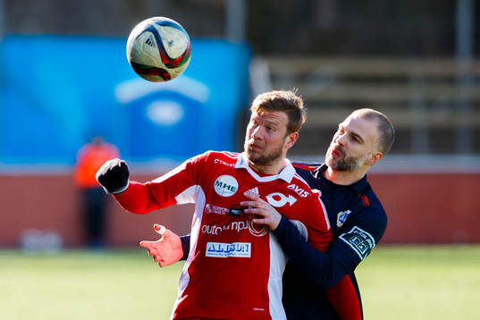 Degerfors Peter Samuelsson och Utsiktens Daniel Forsell