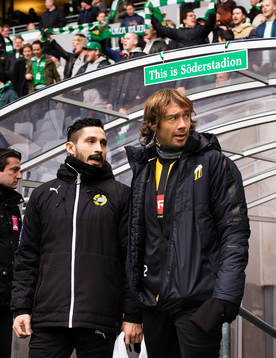 Hammarbys Pablo Pinones-Arce och Häckens Diego Lugano