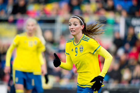 Sveriges Kosovare Asllani