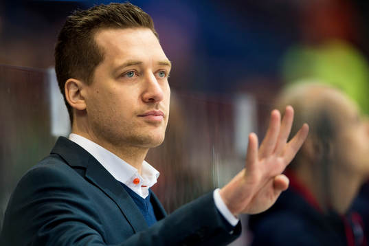 Växjös tränare Sam Hallam