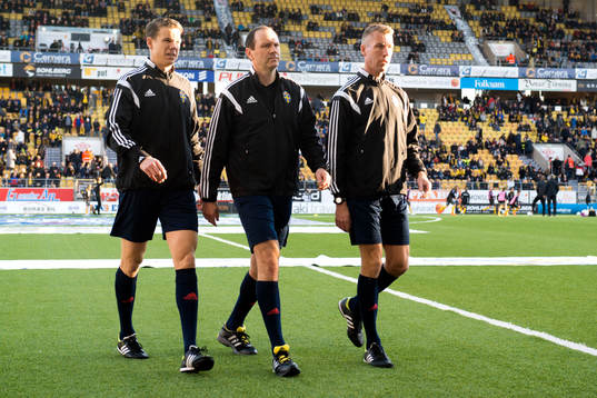 Domare Daniel Wärnmark, Jonas Eriksson och Mathias Klasenius