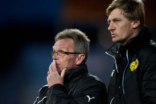  Mjällbys tränare Anders Linderoth och Patrik Rosengren i matchen i Superettan mellan Mjällby och Athletic i Mjällby 8 april 2015.