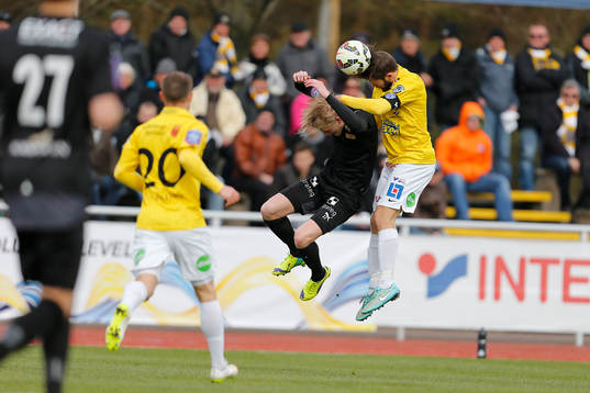 Örebros Marcus Pode och Falkenbergs David Svensson