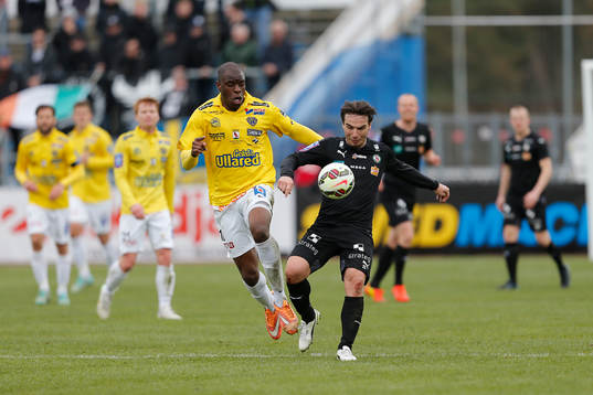 Falkenbergs Hakeem Araba och Örebros Nordin Gerzic