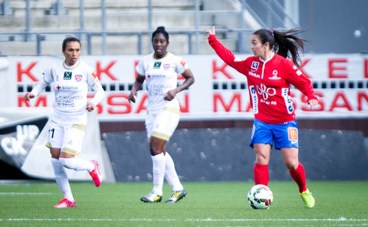 Örebros Michelle De Jong