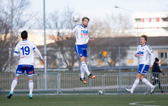Luleås Vladimir Lazarev nickar