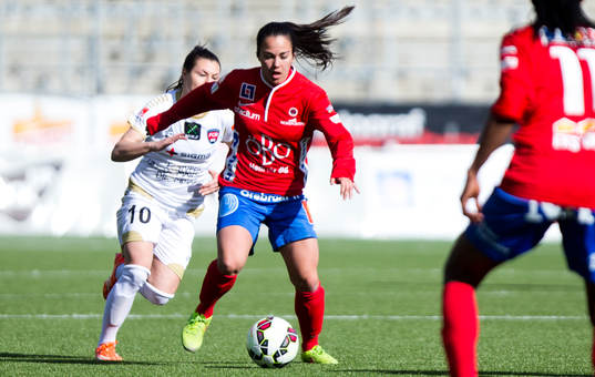 Örebros Michelle De Jong mot Rosengårds Ramona Bachmann