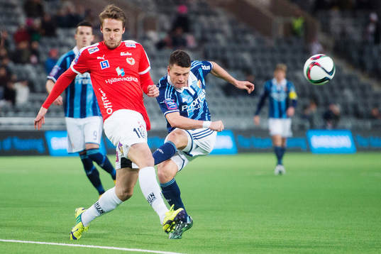Kalmars Tor Øyvind Hovda och Djurgårdens Kerim Mrabti