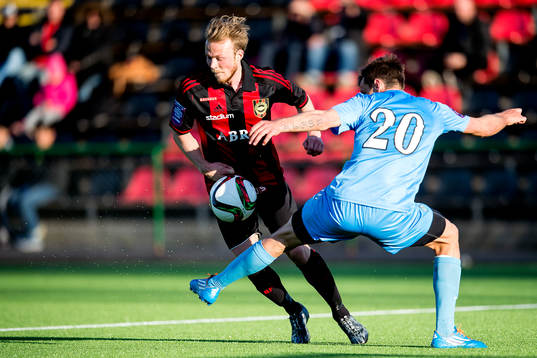 Brommapojkarnas Pontus Åsbrink och Athletics Filip Rogic