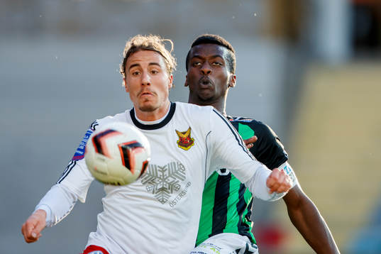 Östersunds Jonathan Azulay och Gais Bryan Johansson