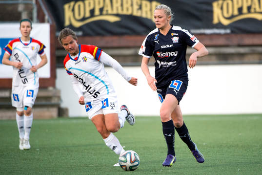 Hovås Billdals spelande tränare Jessica Juhlin och Linköpings Fridolina Rolfö