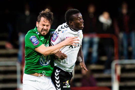 Jönköpings Södras Fredric Fendrich mot Gais Kieron Cadogan