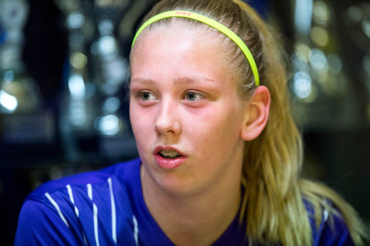 Nora Rönnfors, ambitionslaget